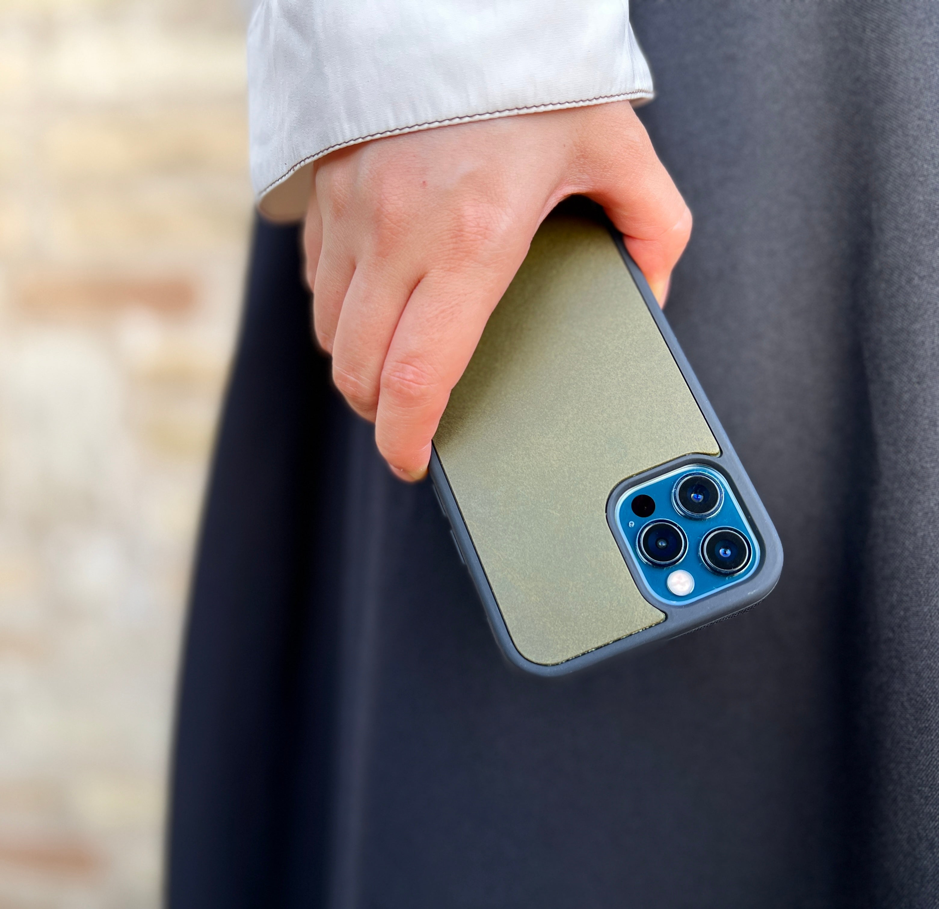 iPhone case Moshi Noblessa