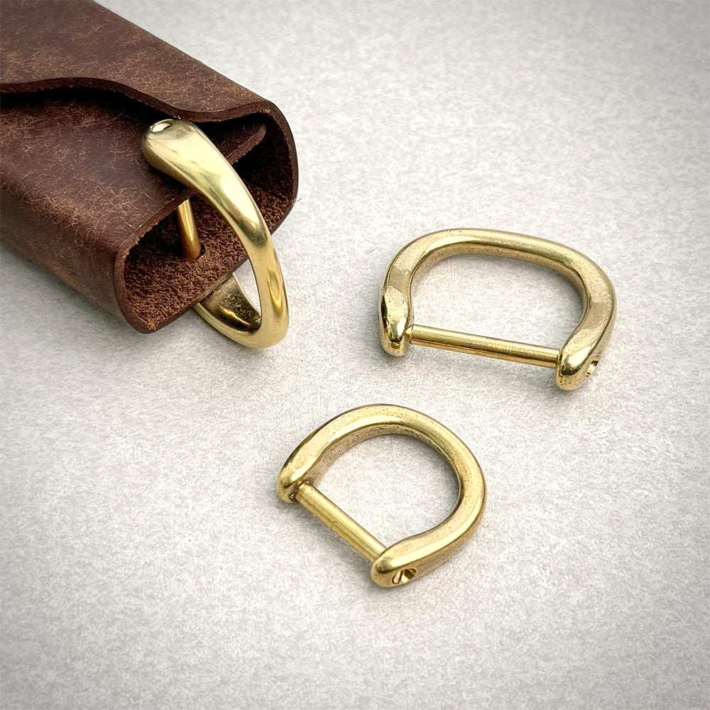 Compact key case for Koron S size Hardware D-ring screw type