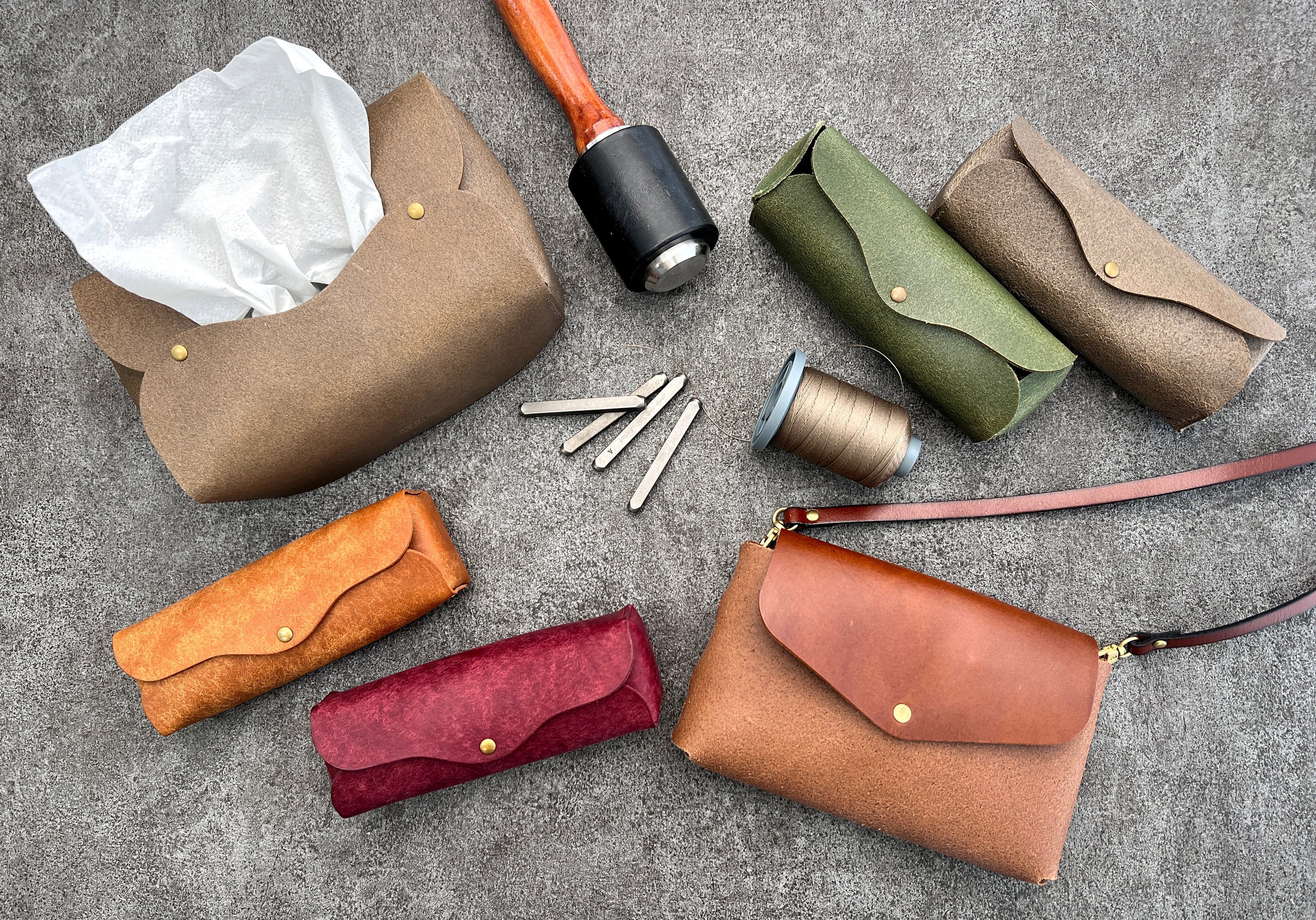 小物 muuu ATELIER MOKU | 薄い財布などの革小物ブランド